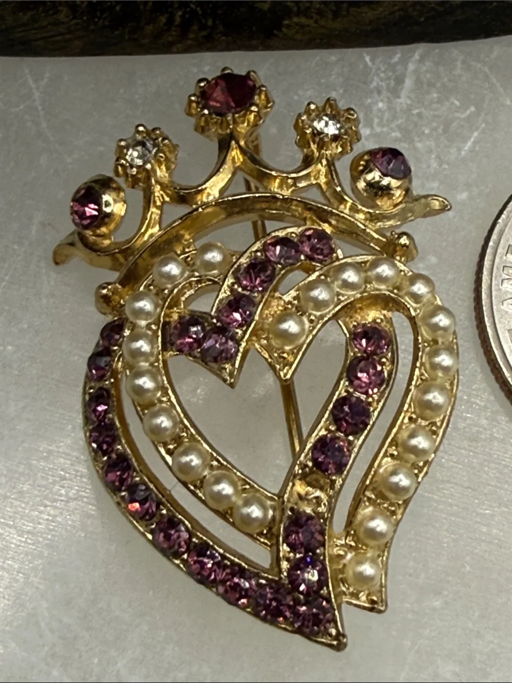 Vintage Gold-Tone Heart Crown Brooch Purple rhinestone faux pearl craft wear